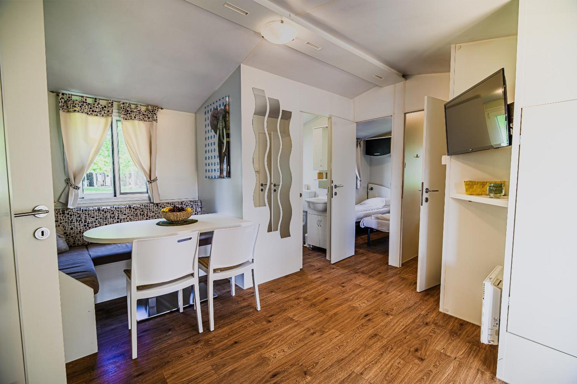 Lake View Mobile Homes With Thermal Riviera Tickets In Terme Catez Catez ob Savi Δωμάτιο φωτογραφία